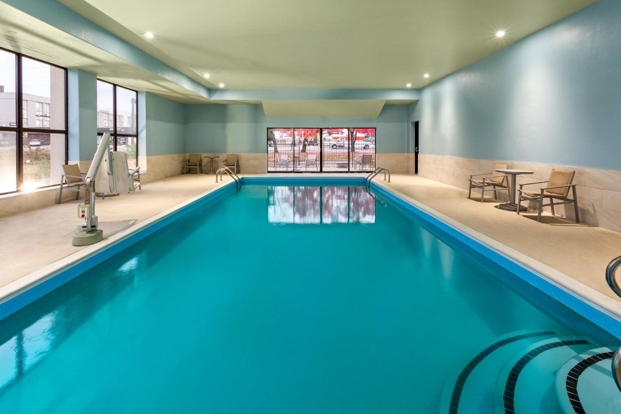 Holiday Inn Express - New Albany Bagian luar foto